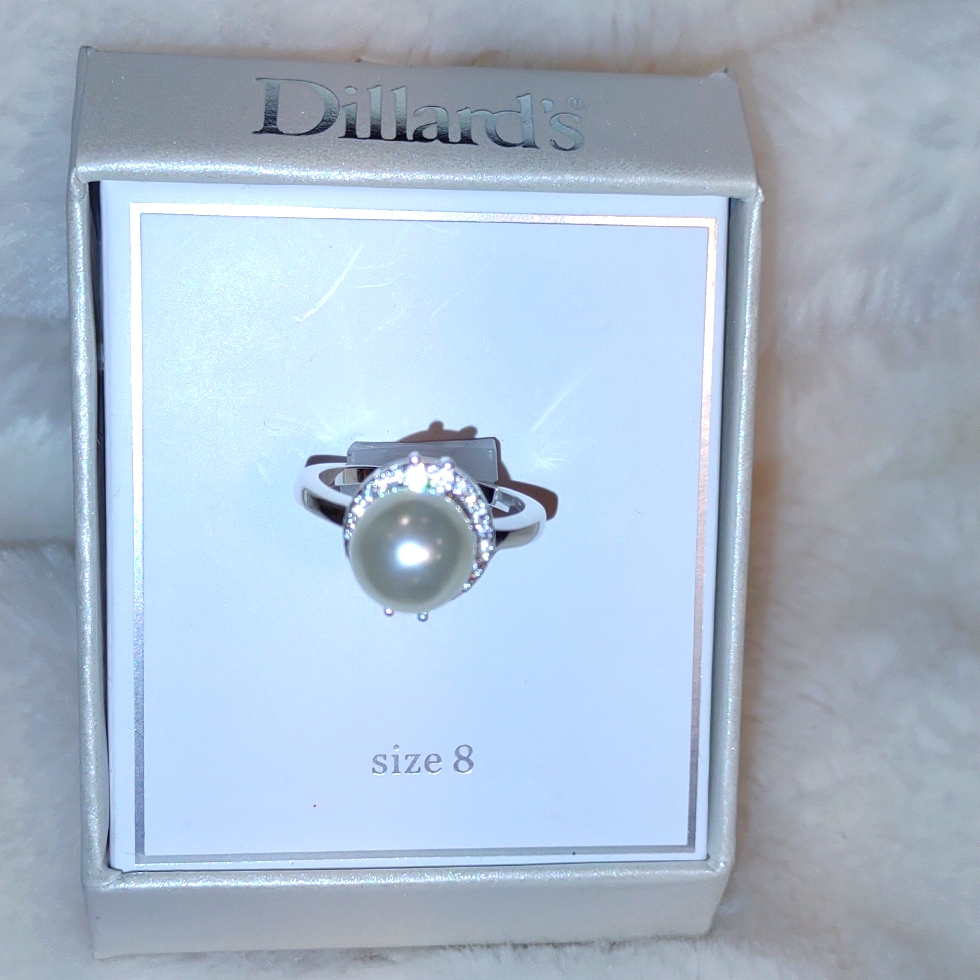 Dillars Silver Ring